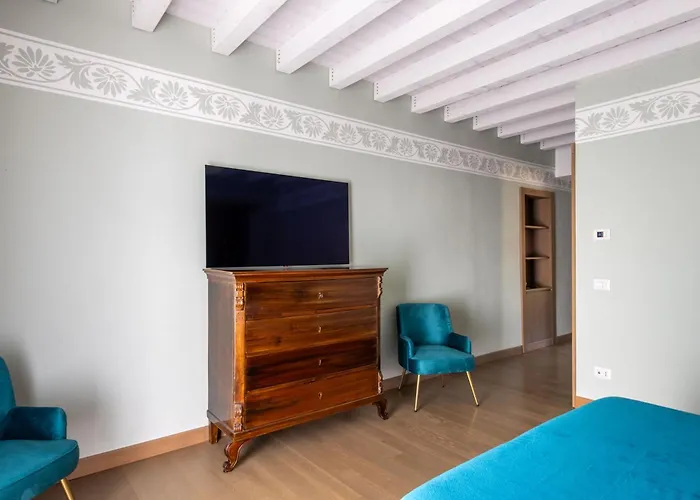 Palazzo De Gregorio - Apartments