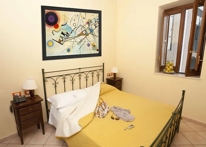 Hotel Columbia