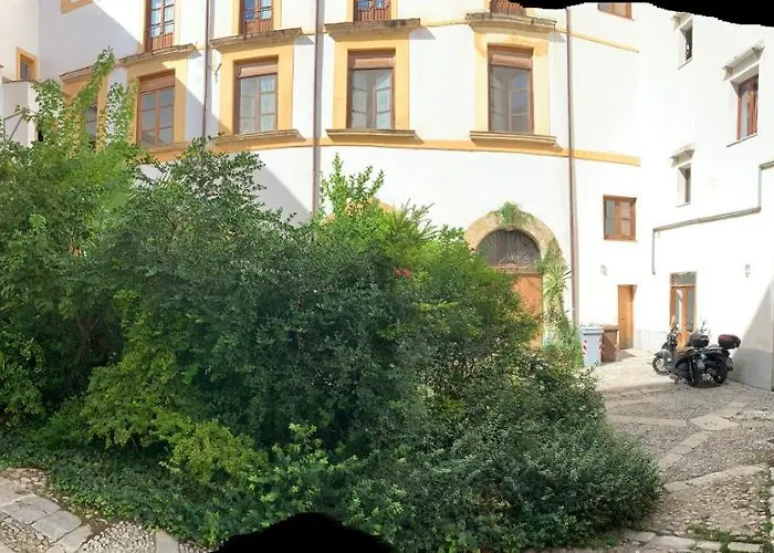 Ferienwohnung Palazzo Resuttana Palermo, Italien