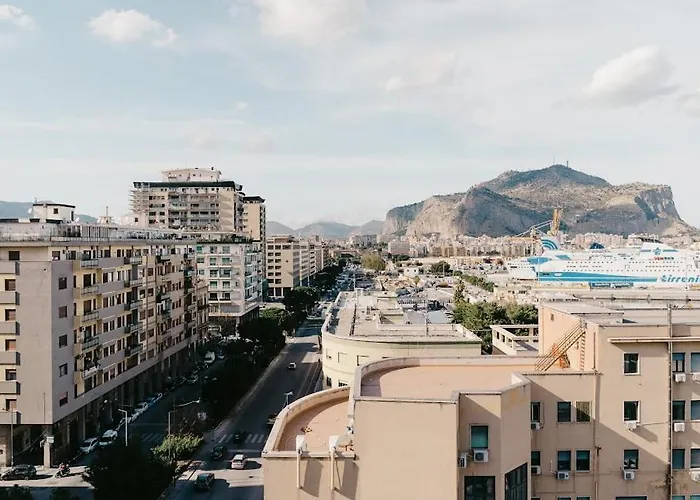Top Of The Port Palermo, Italien