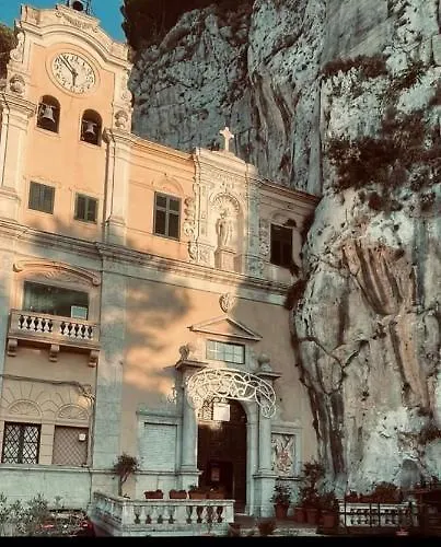 La casetta di Rita Palermo, Italia