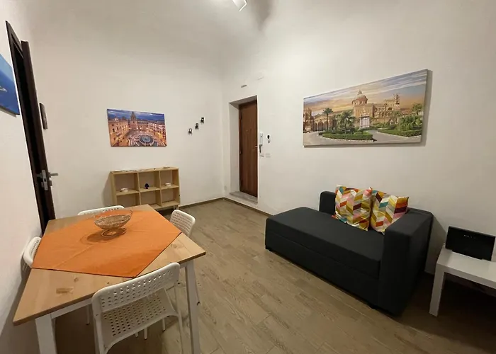 Le Colonne del Massimo - Apartment in Front of Massimo Theatre Palermo, Italia