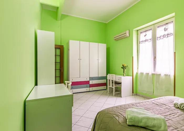 Guesthost - Ballaro Market Cozy Apartments Palermo, Włochy