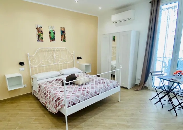 Pindemonte Suites Palermo, Italia
