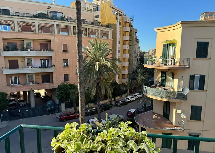 Di Fresco Apartments - Holiday House Palermo, Italia