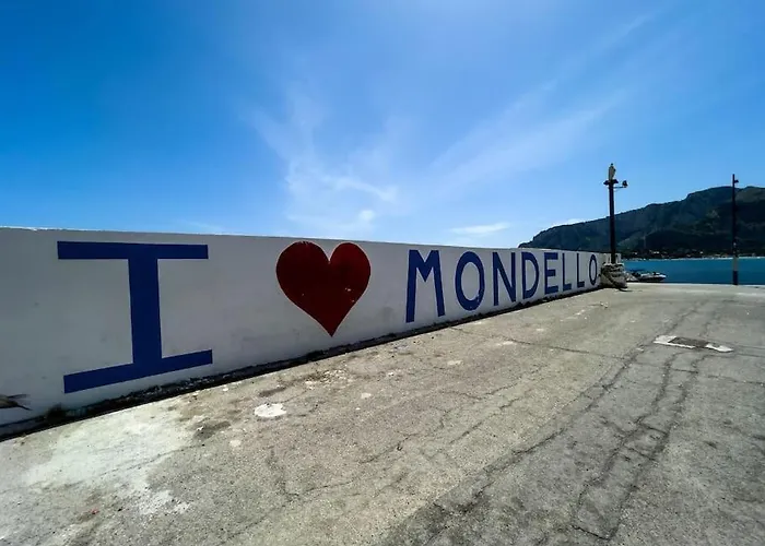 Sicilian Retreat - Mondello Gorgeous Apartment Palermo, Włochy