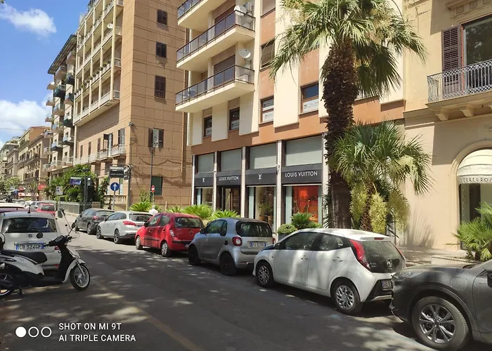 Casa varco Santa Lucia Palermo, Italia