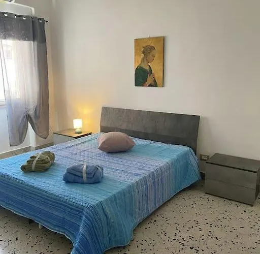 Apartament Casa Visconti 170Mq-Centro Storico Palermo, Włochy