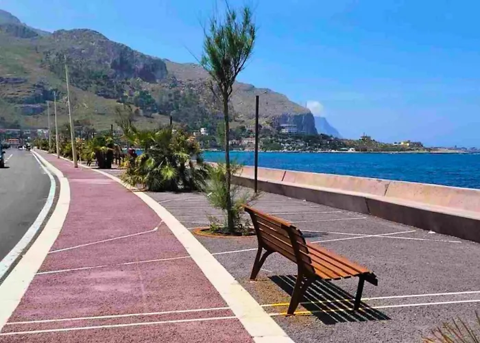 - Palermo - Sferracavallo sul mare, Italia