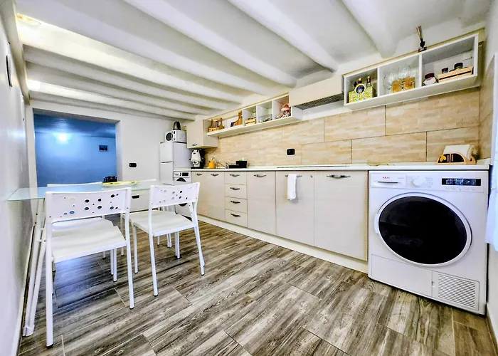 Don Vito's Home, DsG2 Short Lets, 250 mt Metrò Palermo, Italia