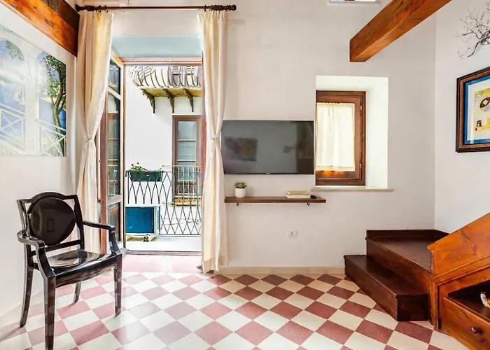 Ferienwohnung Dimora Degli Scalzi - Dive Into Palermo'S History, Italien