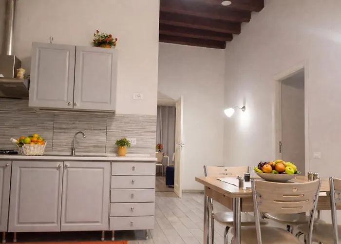 Bb45 Superior Holiday'S House Cir 19082053C204471 Palermo, Italia