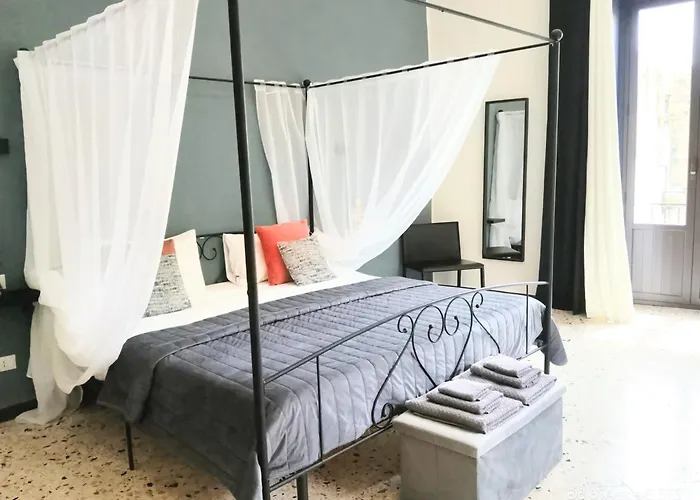 Demasiantval Palermo Centro, Italien