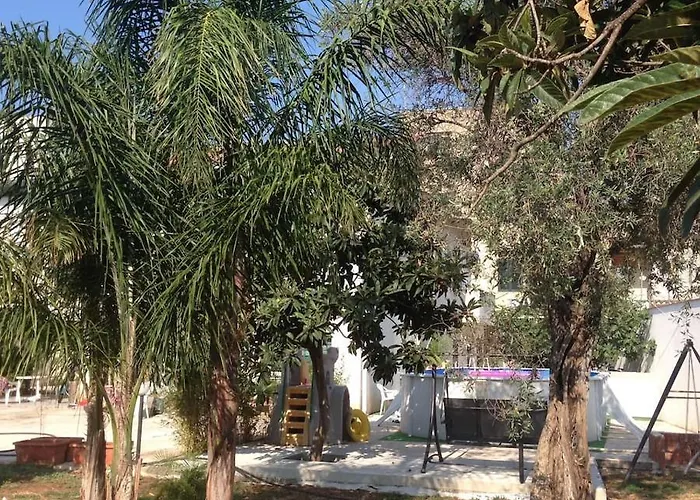 White Home. Casa Relax, piscina, free wi-fi&posto auto. Palermo, Italia