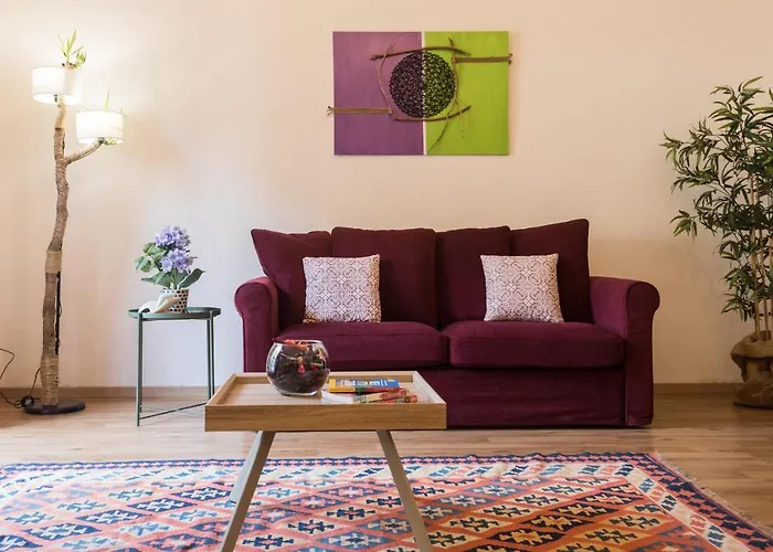 Large Apartment Near Politeama 2 Bathrooms Up To 8 Guests Palermo, Italia